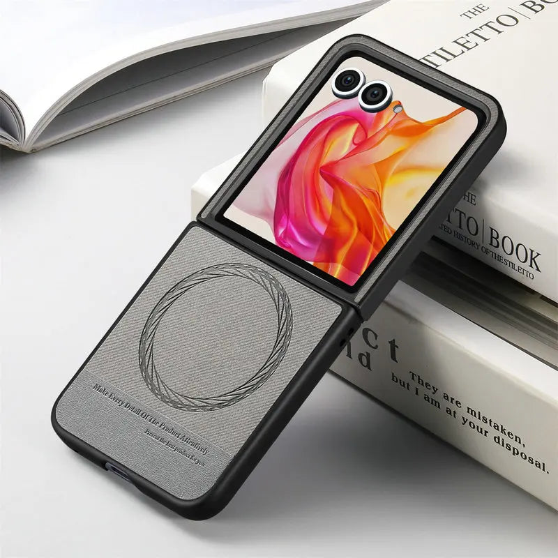 For Motorola Razr 60 50 40 Ultra 5G Folding Magsafe Case Luxury Leather Wireless Charge Back Capa Moto Razr 50 Razr60 Plus 2025