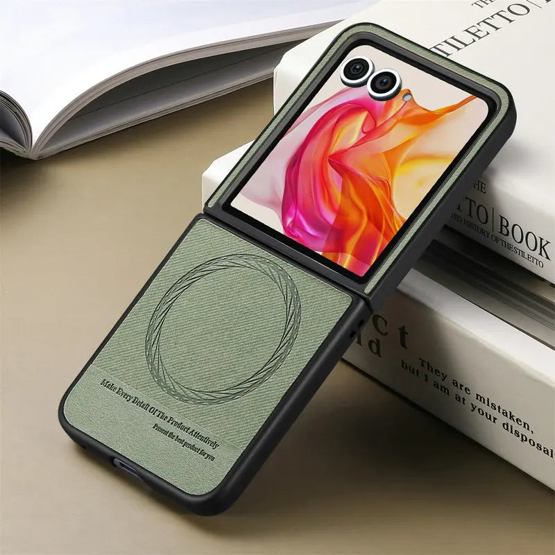 For Motorola Razr 60 50 40 Ultra 5G Folding Magsafe Case Luxury Leather Wireless Charge Back Capa Moto Razr 50 Razr60 Plus 2025